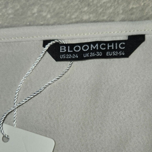 Sz 22/24 BLOOMCHIC Ecru Short Flutter-Sleeve Laser-Cut Eyelet Border Blouse - Picture 5 of 6